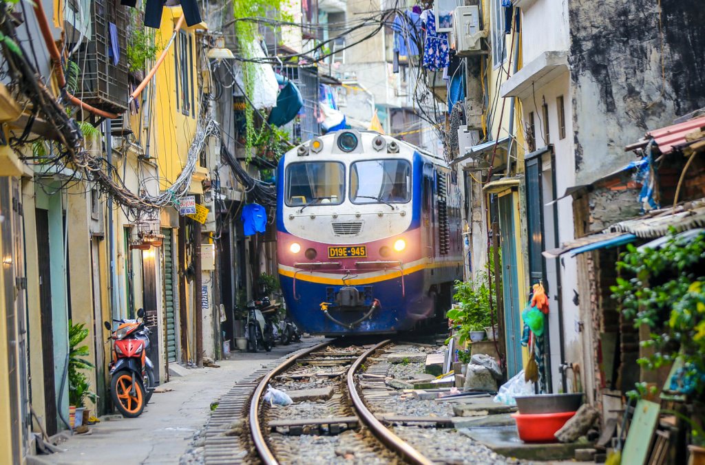 la rue du train à Hanoi