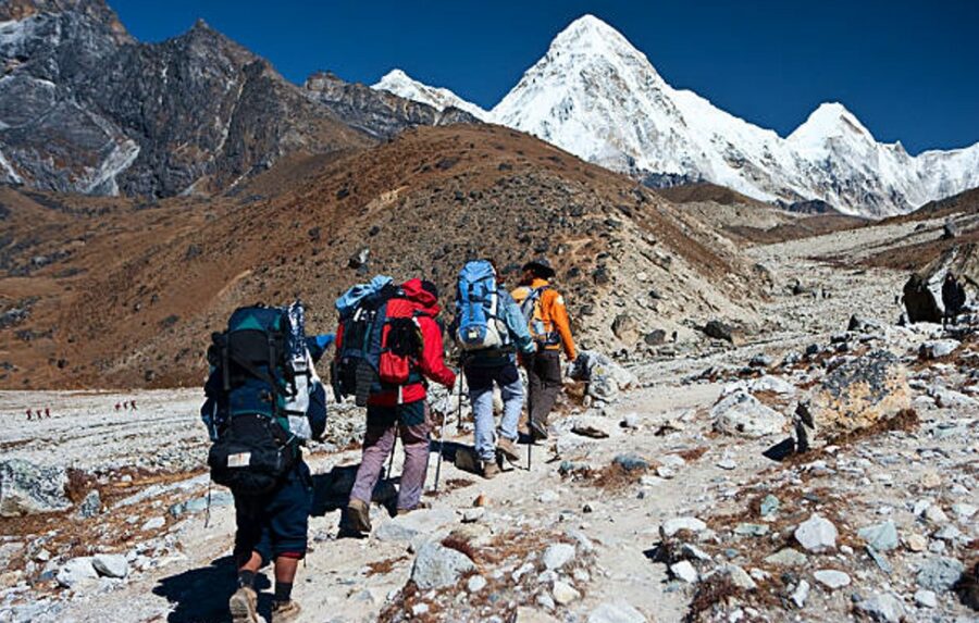 Pourquoi c'est fini le trek au Népal sans guide LES TREKKEURS