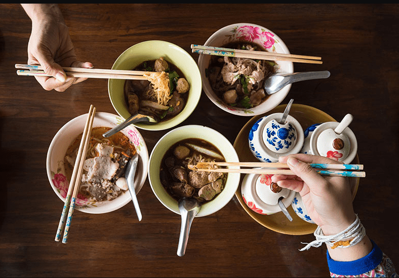 Comment découvrir le Top 10 des Plats Thaïlandais Les Incontournables de la Cuisine Thaï