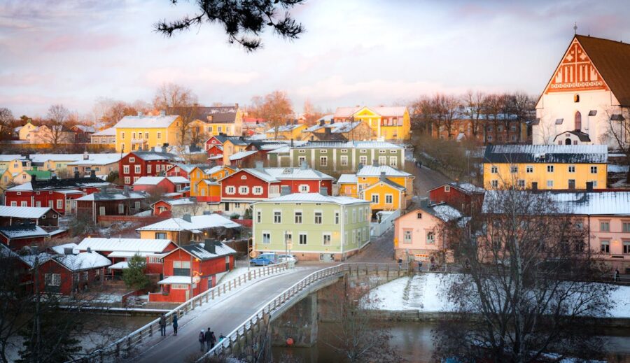 Comment découvrir la magie de l'hiver en Finlande la ville de Porvoo